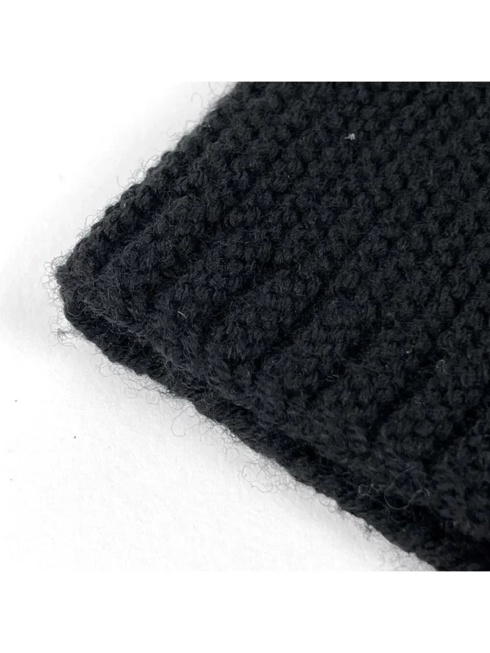 Louis Vuitton Logo Scarf LV Wool Noir